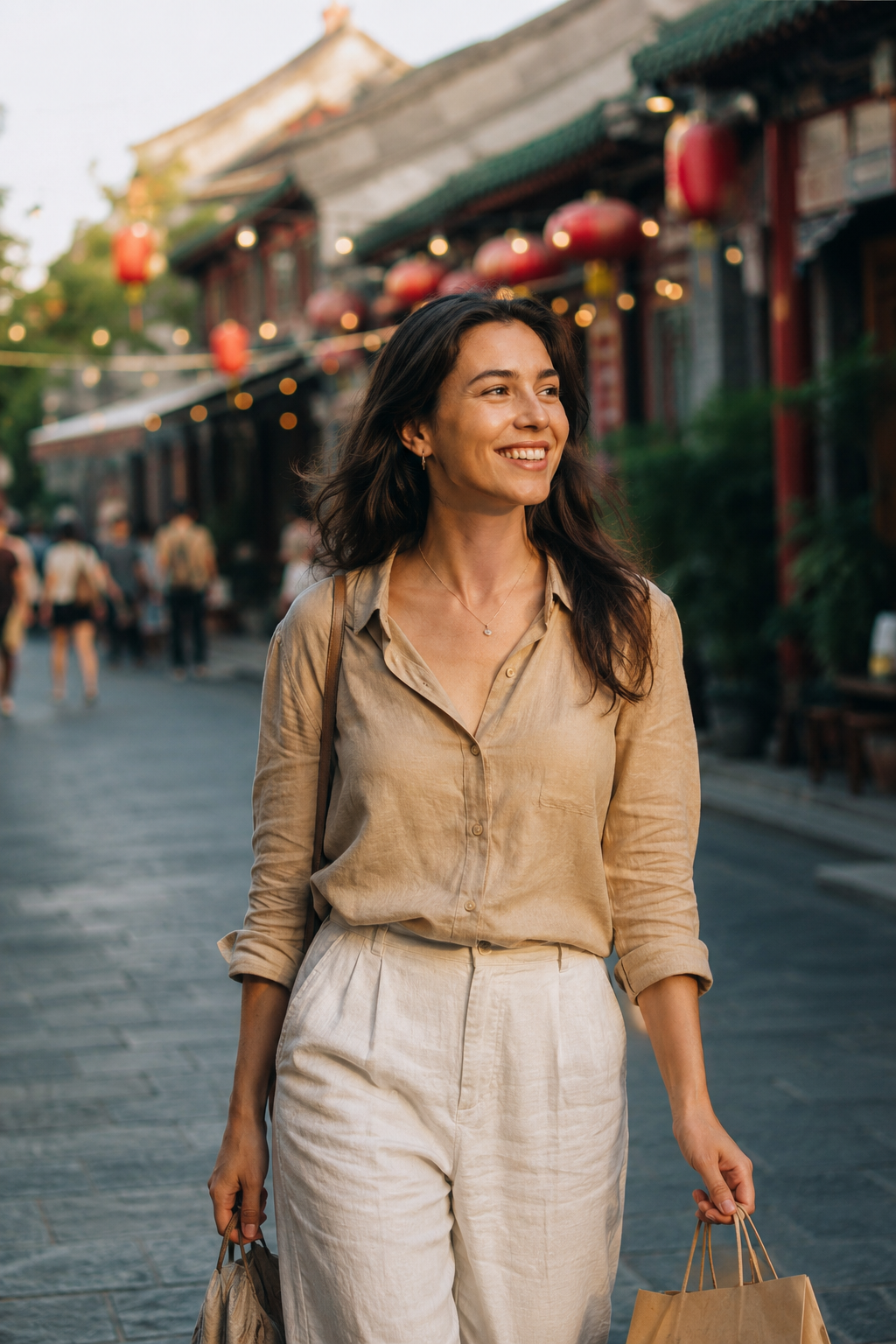 Foreigners enjoying everyday life in China